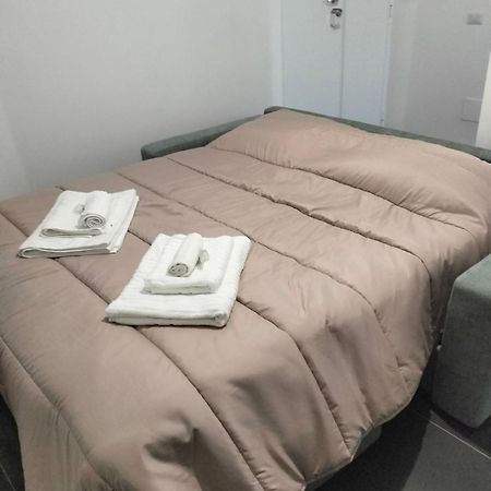 Azzurra Guest House Vaticano โรม ภายนอก รูปภาพ