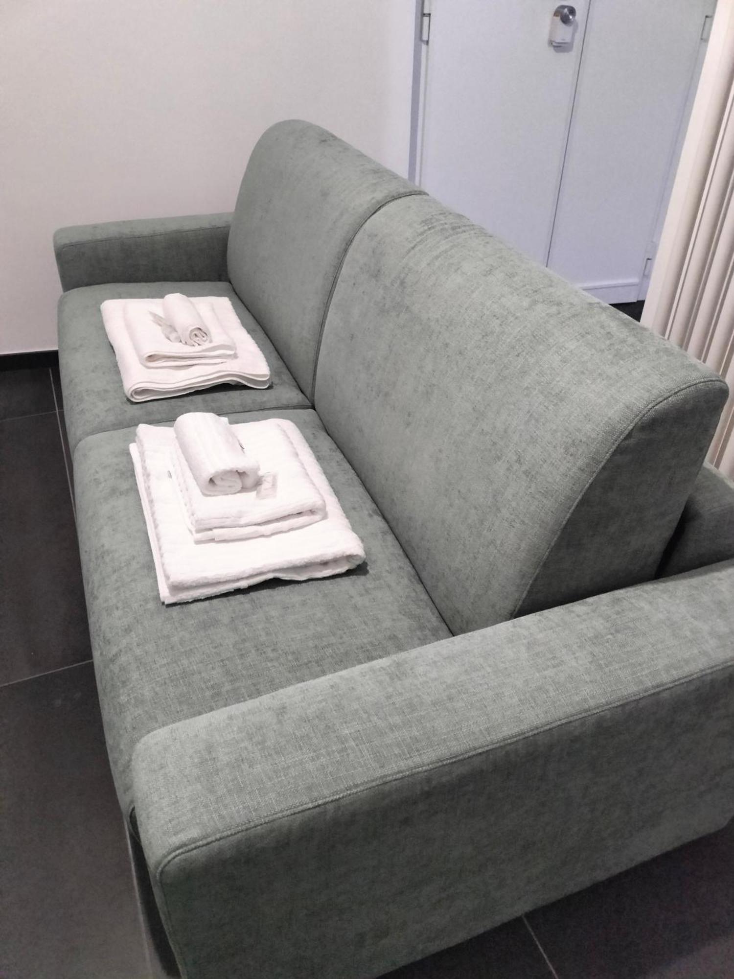 Azzurra Guest House Vaticano โรม ภายนอก รูปภาพ